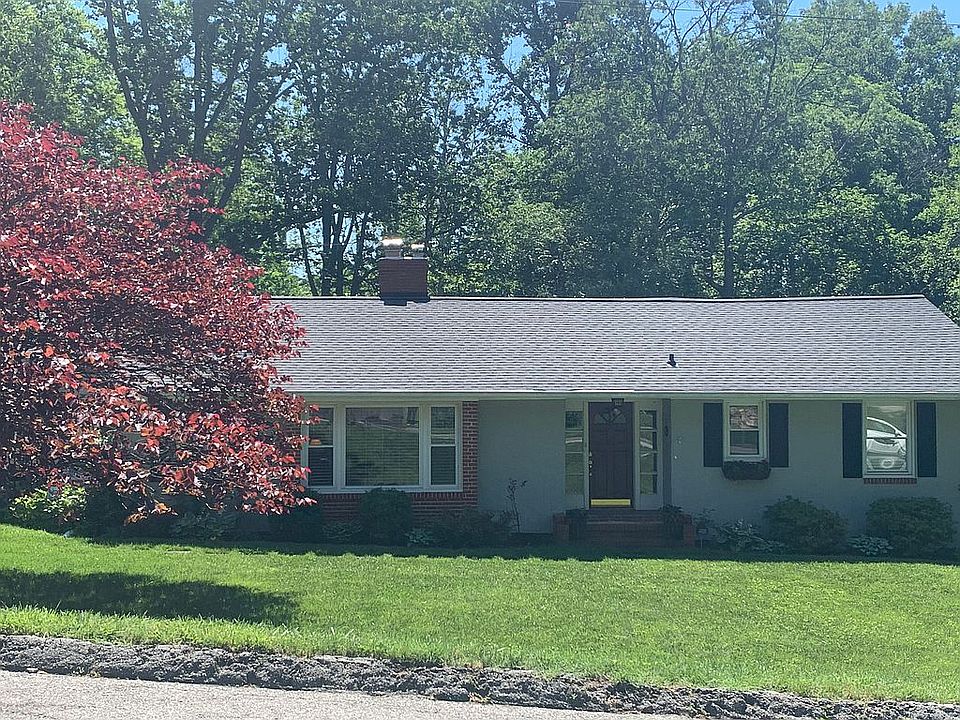 2nd image of 113 Hillside Rd