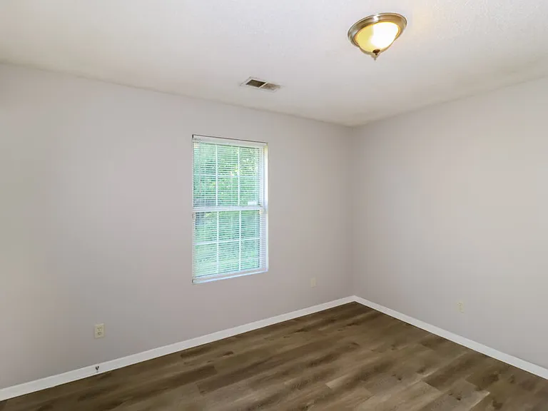 4680 Waterfront Oak Dr — Photo 14