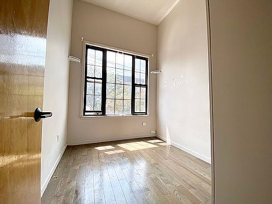 4th image of 29 Saint Nicholas Ave #2D