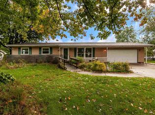 302 Eastern Star Dr, Middlebury, IN 46540