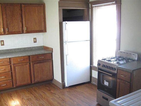 3rd image of 1143 S 17th St APT 2