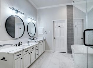 146 Arbor Glen Dr, Euless, TX 76039