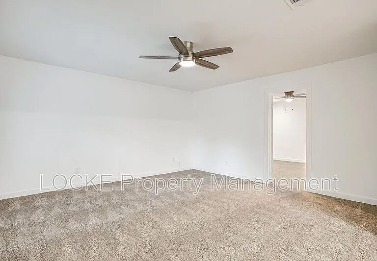311 Byron St — Photo 25