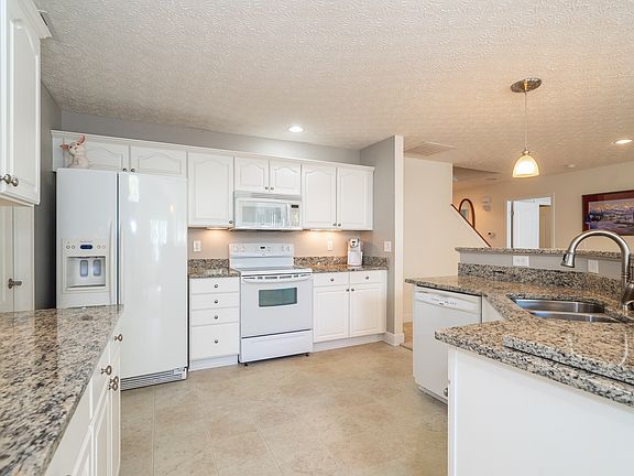 4th image of 6954 Salon Cir