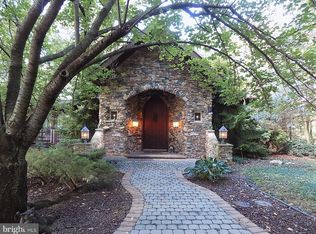 2919 Myers Rd, Seven Valleys, PA 17360