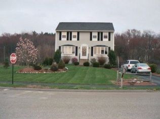 2 Ash Tree Ln, North Billerica, MA 01862