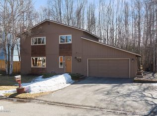 900 Woodmar Pl, Anchorage, AK 99515