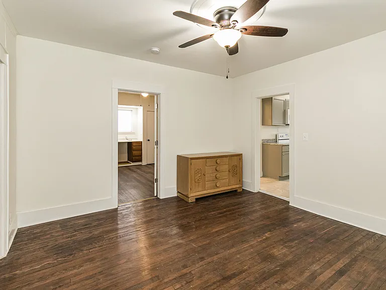 1207 Madison St #1 — Photo 29