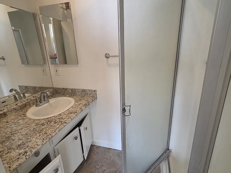 2210 Nelson Ave #D — Photo 14