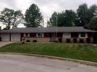 509 Lawn Dr, Tipton, MO 65081