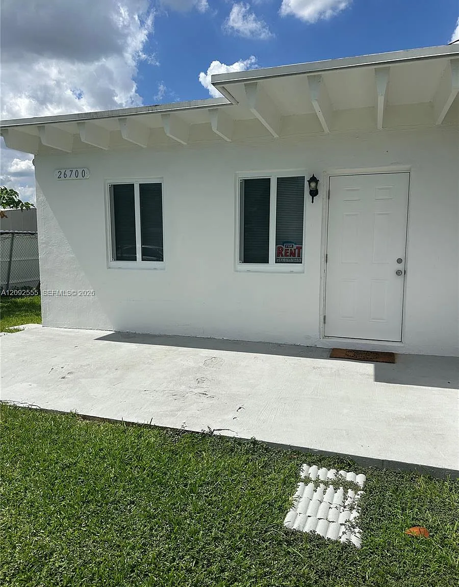 26700 SW 138th Ct — Photo 1