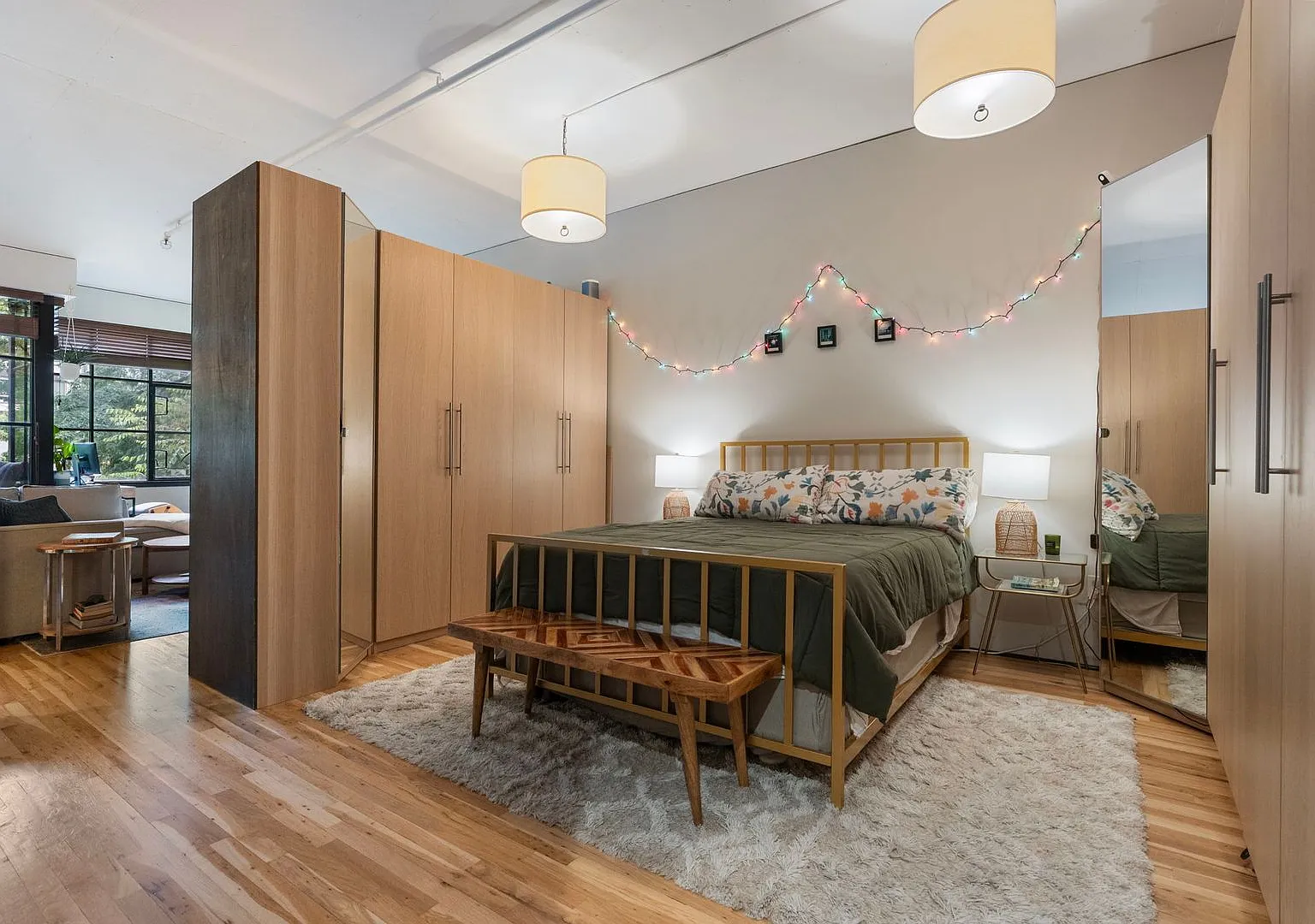 McKenzie Lofts - 2nd floor south facing Pearl District studio w/parking/storage/covered balcony — Photo 2