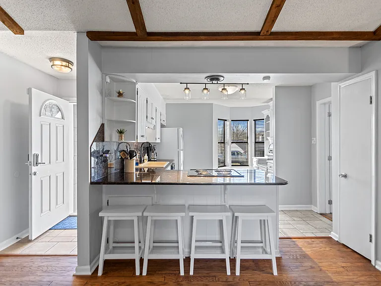 122 Pecan Valley Dr — Photo 10
