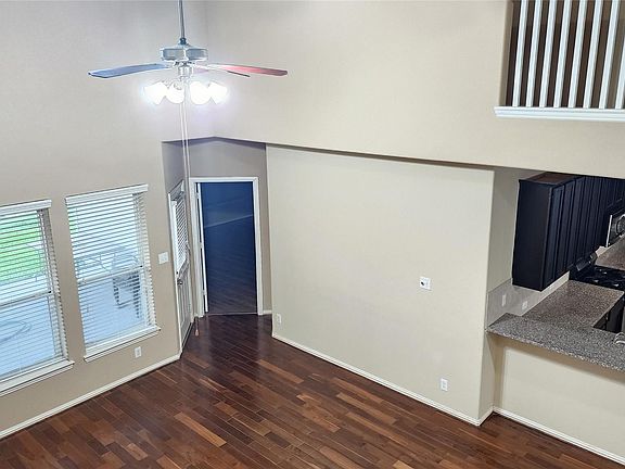 5th image of 26939 Glacier Creek Dr