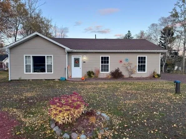 14B Trail Avenue, Browns Arm, NL A0G3A0
