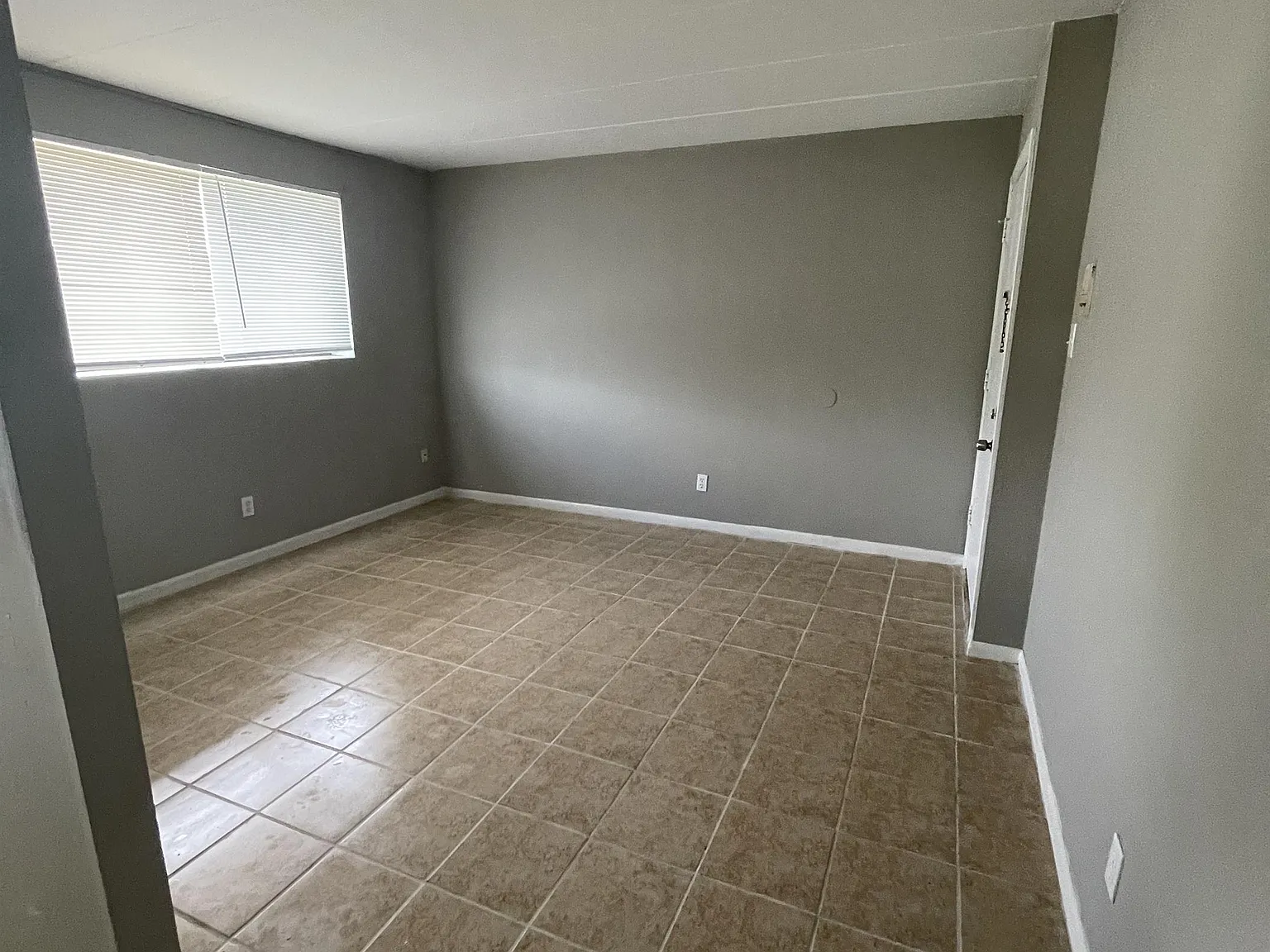 416 South 4th Street - A4 — Photo 1