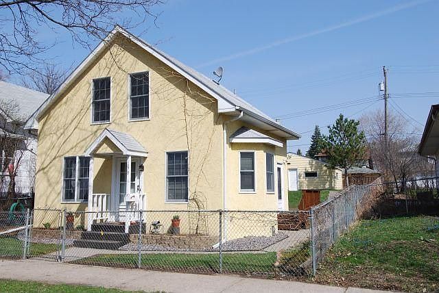 1st image of 1079 Stinson St