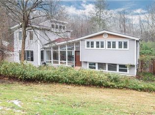 996 Barberry Rd, Yorktown Heights, NY 10598