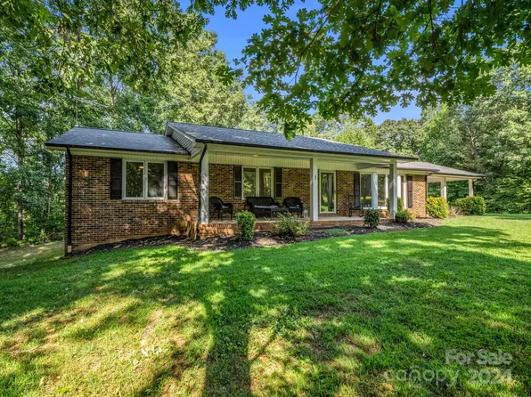 109 Walker Dairy Rd, Bostic, NC 28018