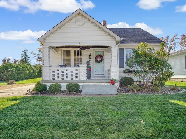 516 W Bottom Ave, Columbia, IL 62236