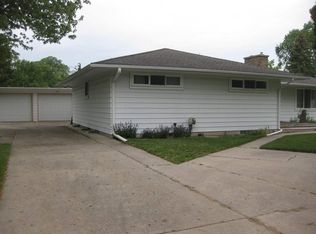 700 McDonnell St, Essexville, MI