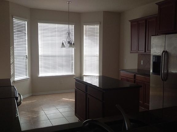 4th image of 6107 Emilie Ln