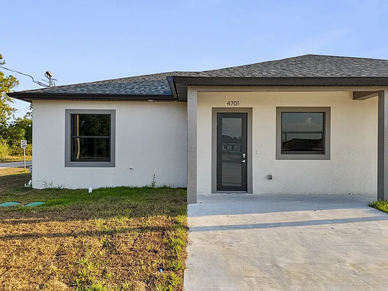 4701 Leonard Blvd S — Photo 3
