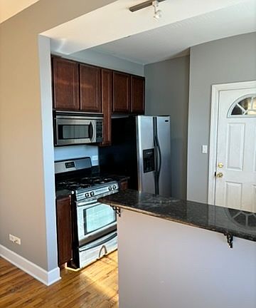 2nd image of 4812 N Avers Ave APT 2W