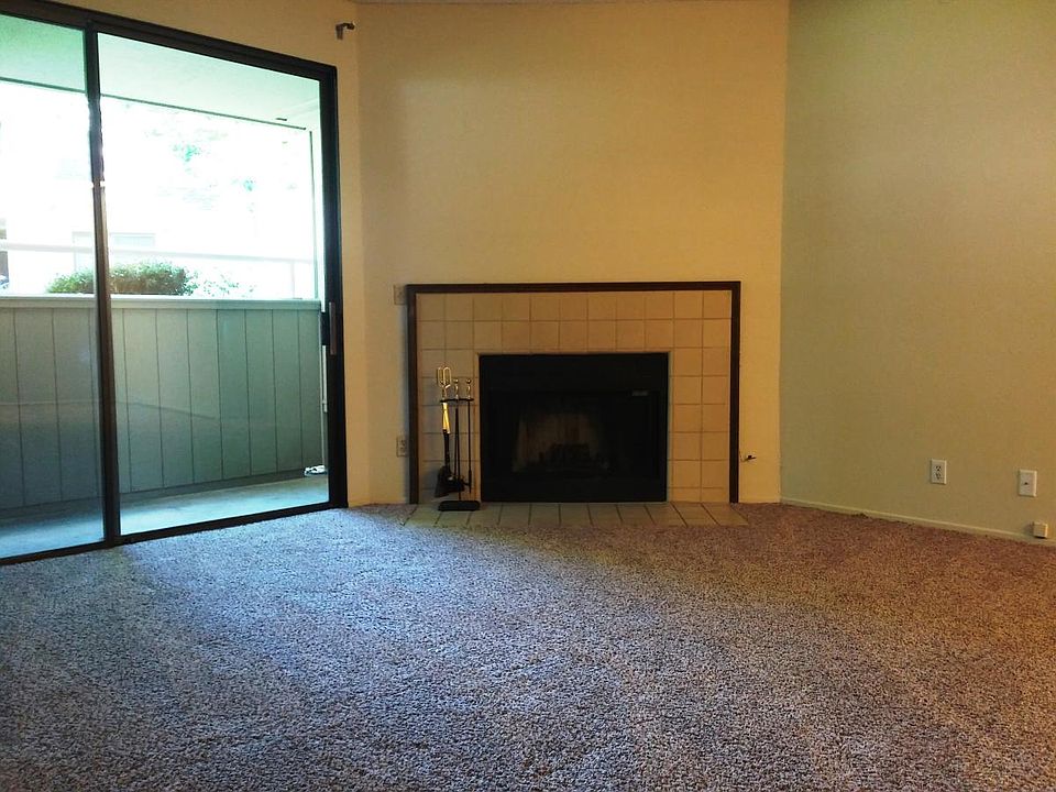 1st image of 1779 Braddock Ct