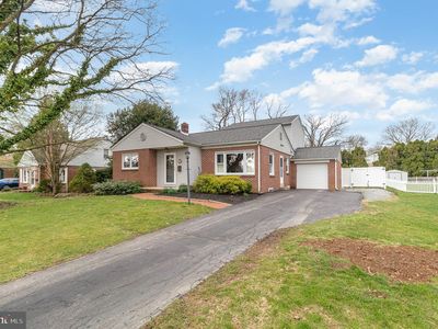 240 Cooper Ave, Landisville, PA, 17538