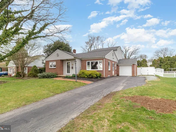 240 Cooper Ave, Landisville, PA 17538