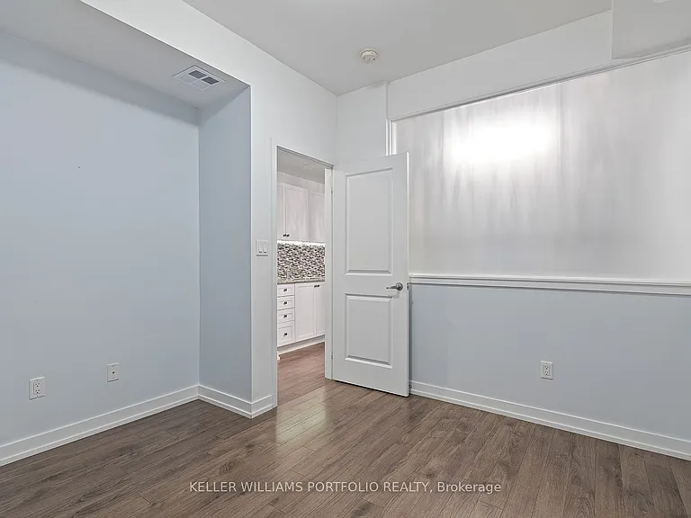 869 Wilson Ave #10 — Photo 15