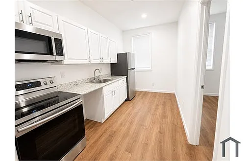 318 N Paca St Photo 1