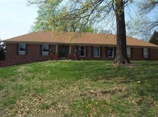 414 Ladue Rd, Jefferson City, MO 65109