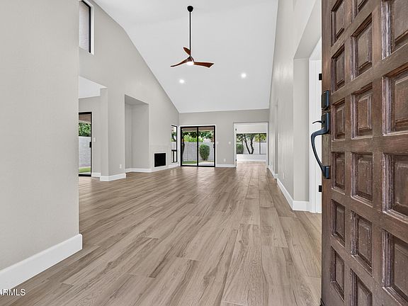 2nd image of 10061 E CALLE DE CIELO Circle