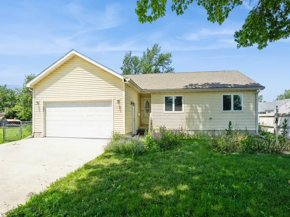 815 W 6th St S, Newton, IA 50208