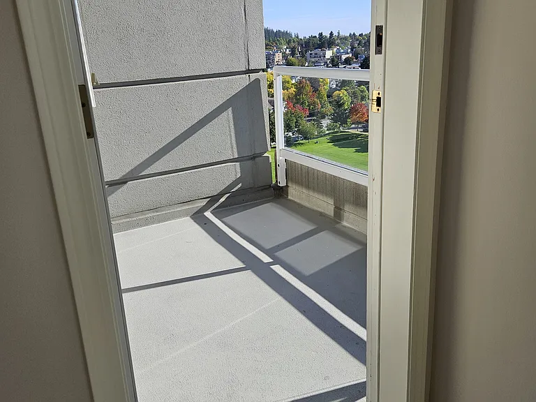 3433 Crowley Dr — Photo 18