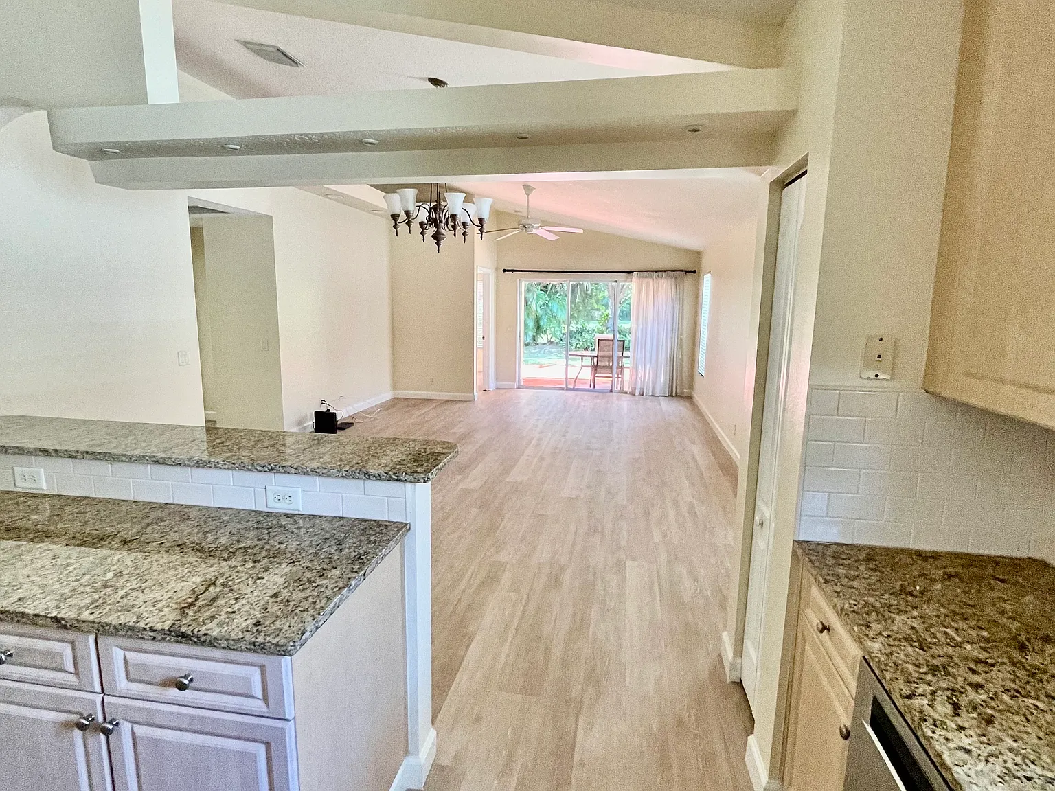 4 bed, 1625 sqft, $3,100 — Photo 4