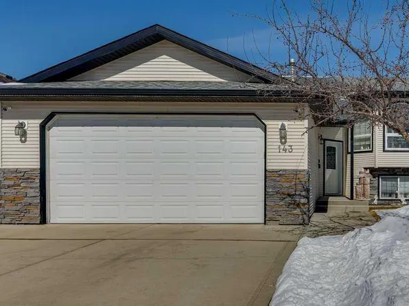143 S Ackerman Cres, Red Deer, AB T4R 3B8