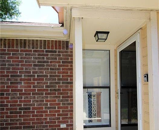 3rd image of 6816 Ashbury Dr