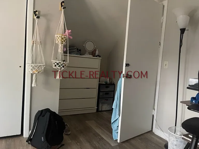 20 Tracy St — Photo 11