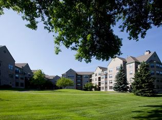 8601 Edinbrook Xing APT 127, Minneapolis, MN 55443