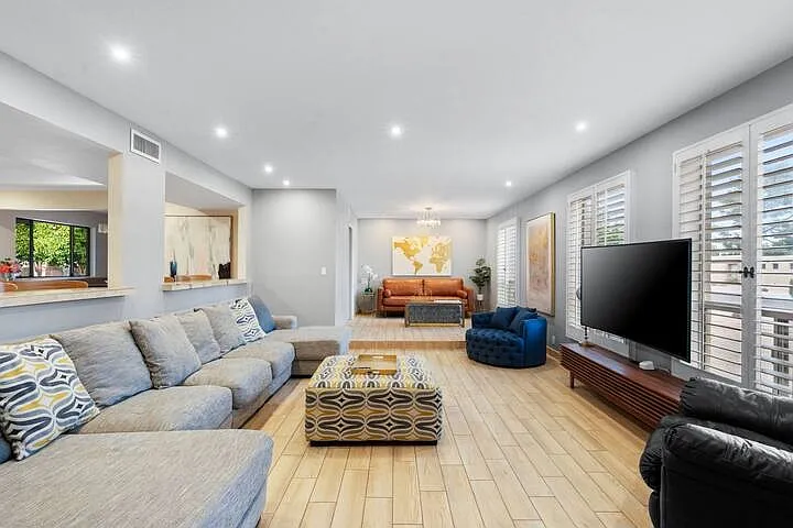 4 bed, 2485 sqft, $4,995 — Photo 3