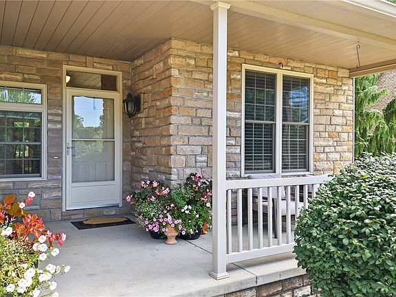 4th image of 7563 Highbury Pointe