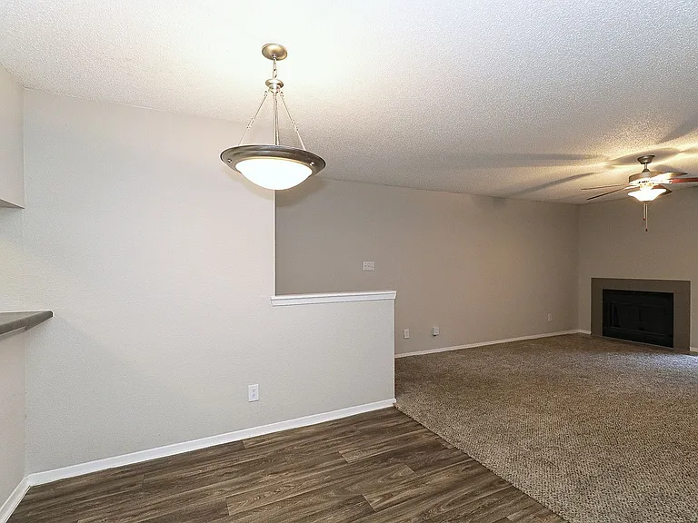 City Crest Apartments — Photo 105