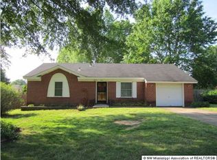785 Pinestone Pl, Southaven, MS 38671