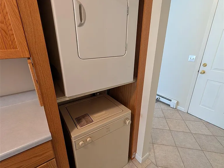 9 Loudon Dr #6 — Photo 10