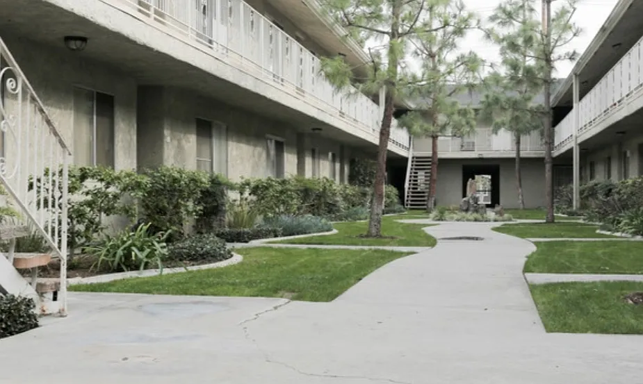 Pine Ridge Apartments — Photo 3