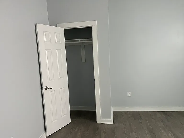 234 Summit Ave #E — Photo 11
