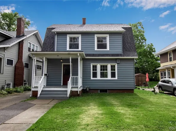 34 Park Blvd, Lancaster, NY 14086